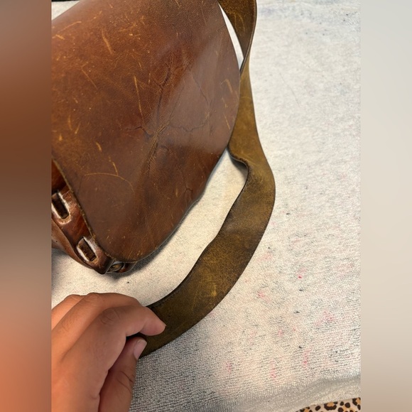 Vintage Brown Leather Shoulder Bag - Picture 6 of 12